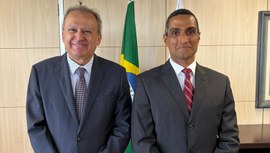 Tomou posse nesta segunda-feira, 1, como juiz eleitoral titular da 11ª Zona Eleitoral do DF, o d...