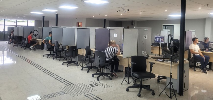 O Tribunal Regional Eleitoral do Distrito Federal realizou atendimentos especiais nos sábados de...