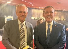 Presidente do TRE-DF prestigia lançamento do livro do Ministro do TSE Nunes Marque