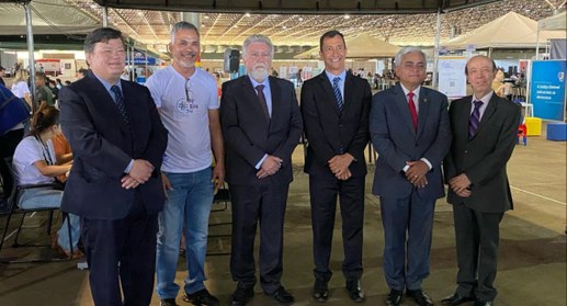 Presidente e Corregedor do TRE-DF levam cadastramento eleitoral à população situação de rua O PopRua Jud oferece serviços públicos para a população voltados ao exercício da cidadania