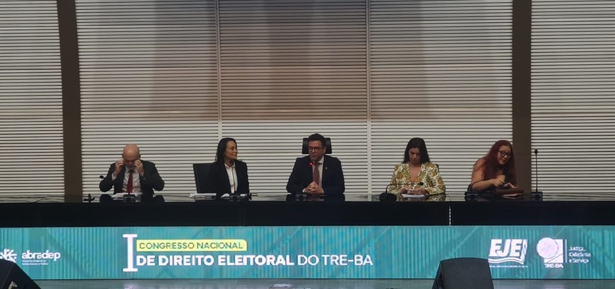 TRE-DF participa de encontro nacional de Escolas Judiciárias Eleitorais e congresso de Direito E...