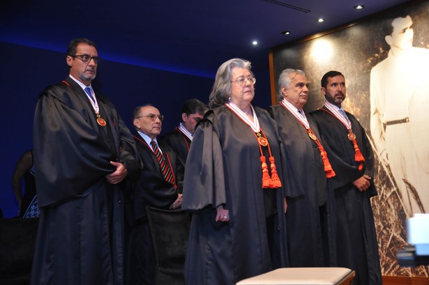 A Medalha do Mérito Eleitoral é a distinção honorífica, em grau de Comenda, oferecida pelo Tribu...