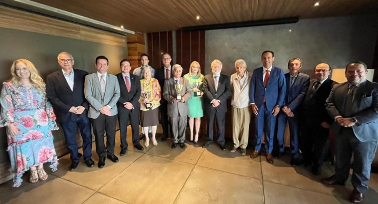 TRE-DF realiza almoço de confraternização com desembargadores eleitorais de todos os tempos