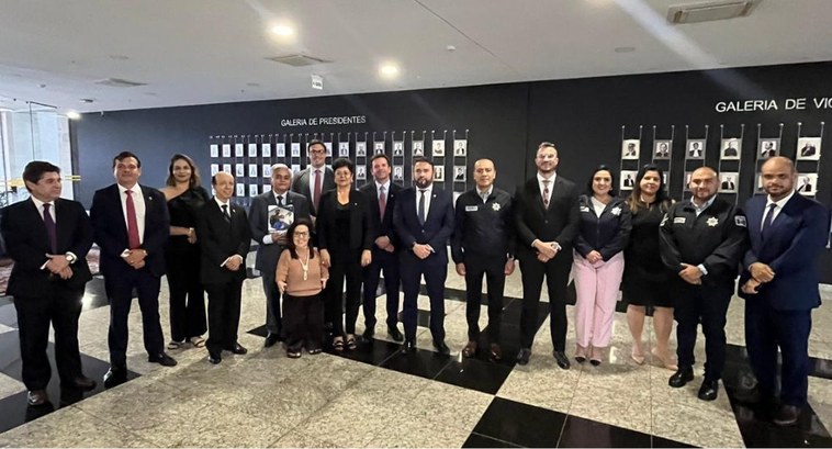 TRE-DF recebe Presidente Internacional do COPEJE e delegação mexicana O encontro aconteceu no Gabinete da Diretoria-Geral do TRE-DF