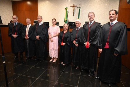 TREDF concede medalha à presidente do STM
