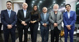 Autoridades participam de encerramento do Coptrel O anfitrião do evento, presidente do TRE-DF, Desembargador Roberval Belinati, foi recebido junto...