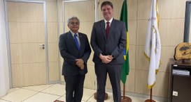 Procurador-Geral de Justiça faz visita de cortesia ao Presidente do TRE-DF Na noite desta quinta-feira (16), o Procurador-Geral de Justiça do Distrito Federal Georges Sign...
